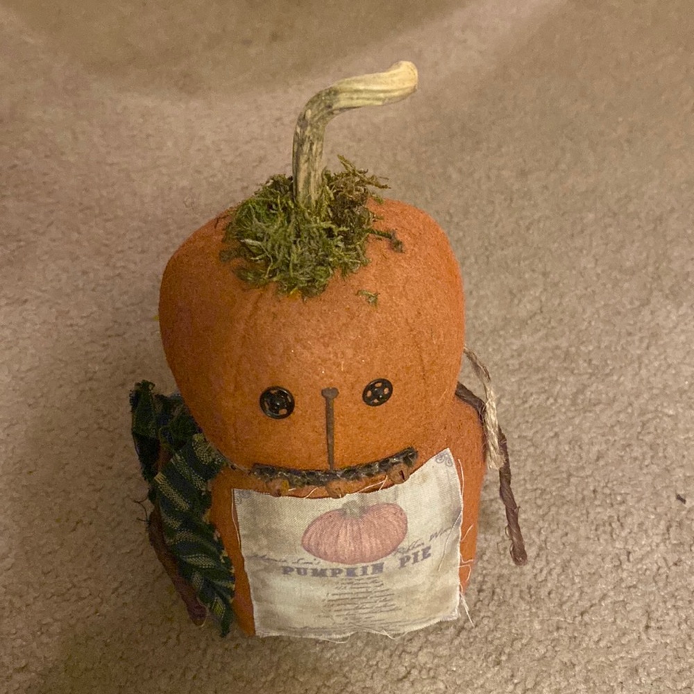 Primitive Pumpkin Guy